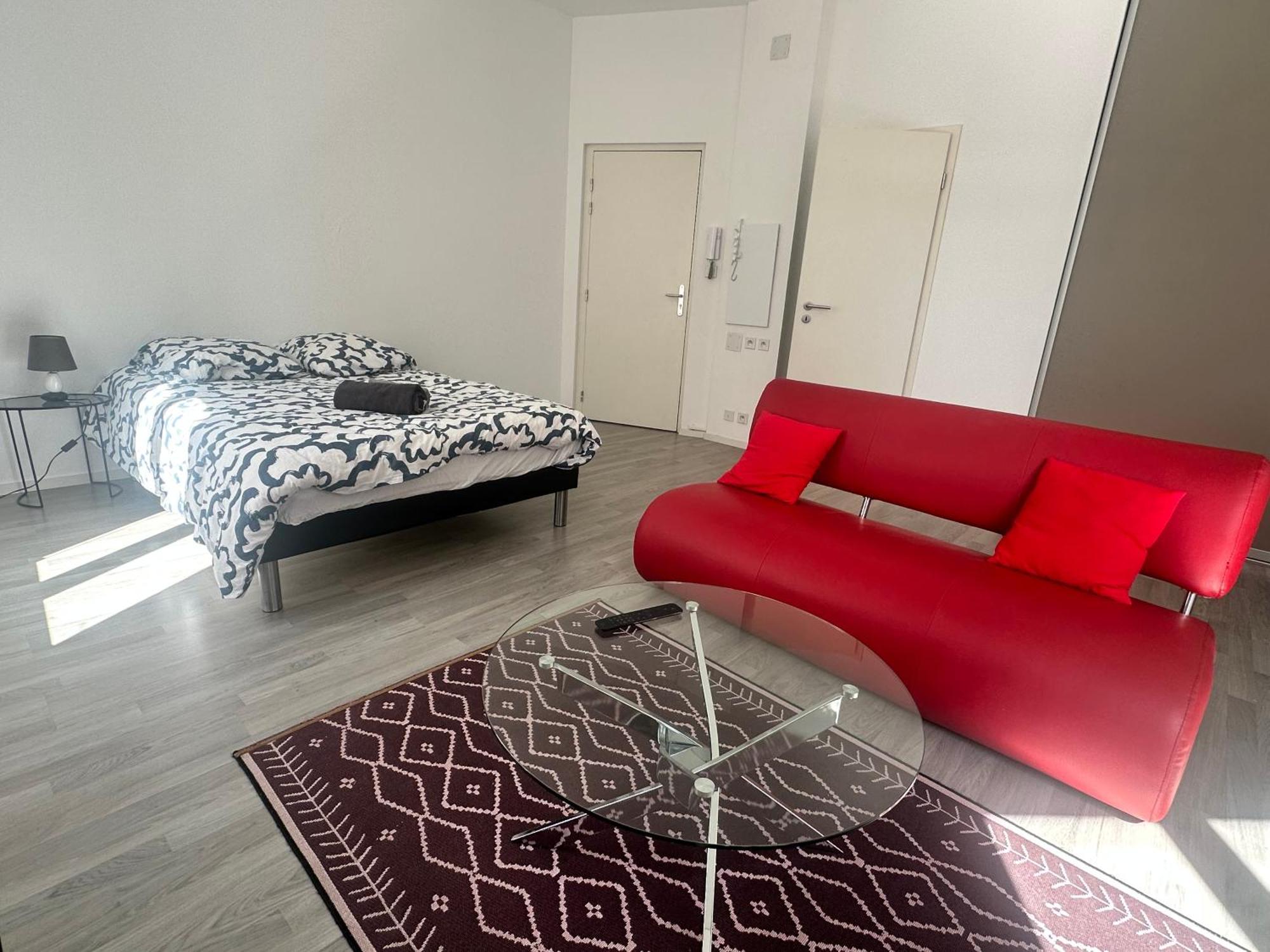 The Intimite Au Coeur Du Centre-ville Apartment *